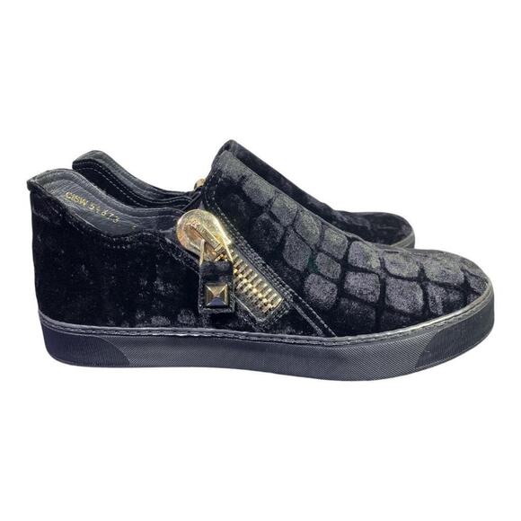 Stuart Weitzman Velvet Gator Side Zip Sneaker Women size 9 M EUC - Picture 1 of 7